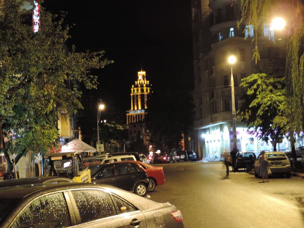 Modern Apartment Batumi Exterior photo